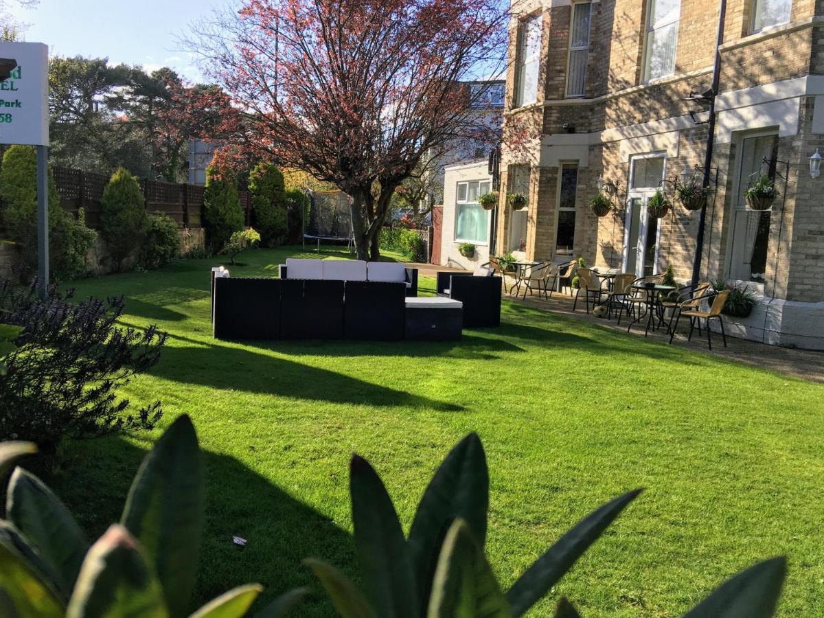 Applewood Hotel Bournemouth Bagian luar foto