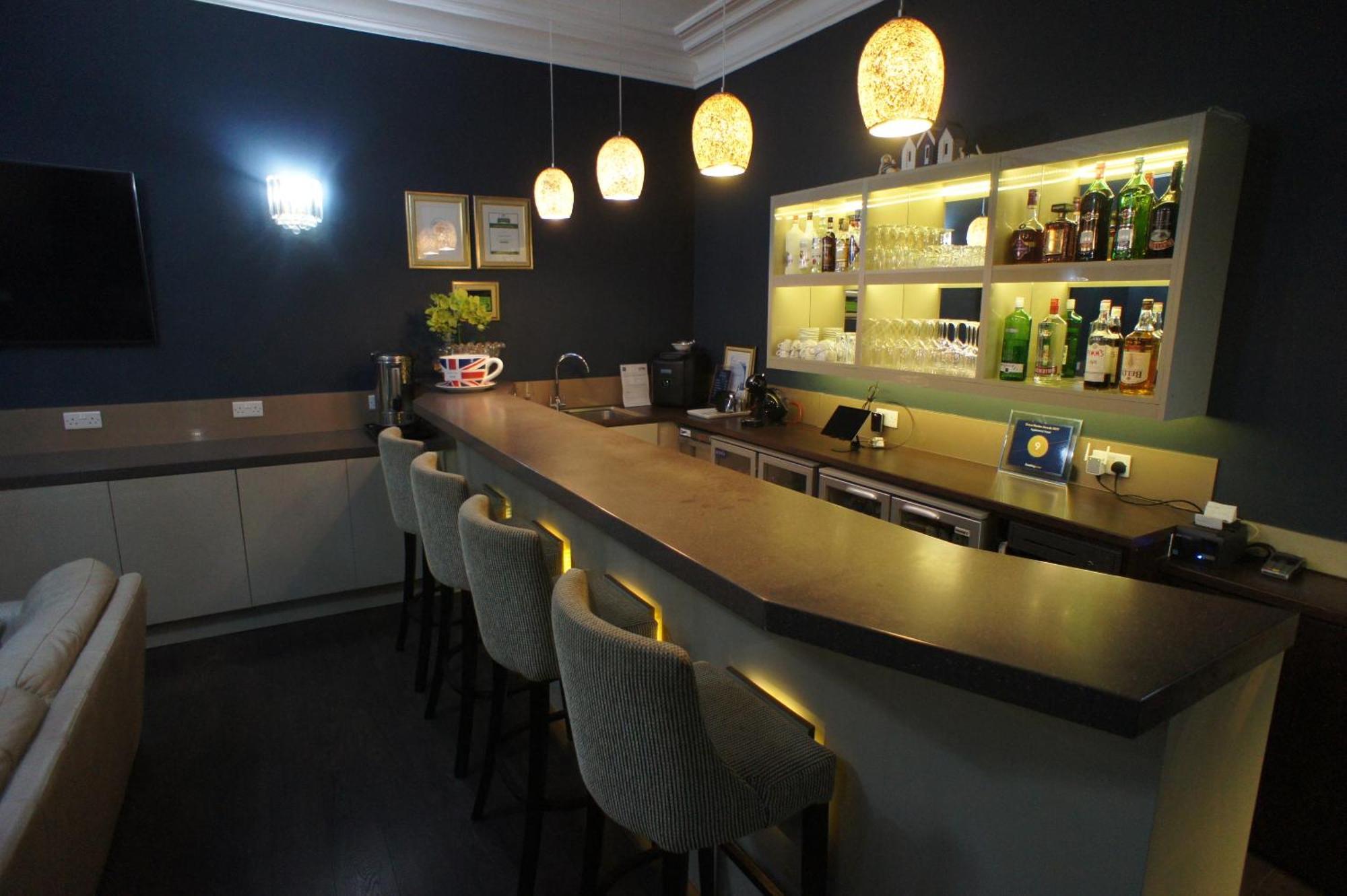 Applewood Hotel Bournemouth Bagian luar foto