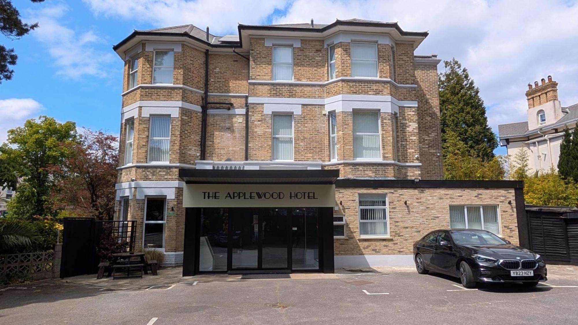 Applewood Hotel Bournemouth Bagian luar foto